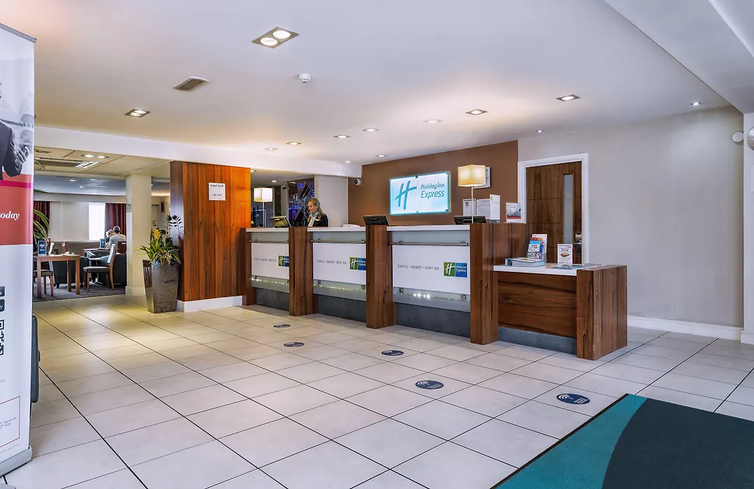 Holiday Inn Express London Gatwick Crawley, An Ihg Hotel-1